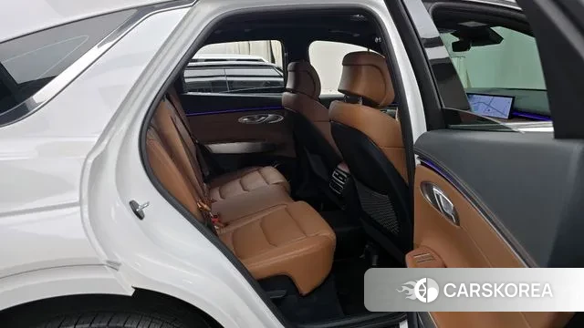 Genesis GV70 2024 Белый из Кореи, фото 3