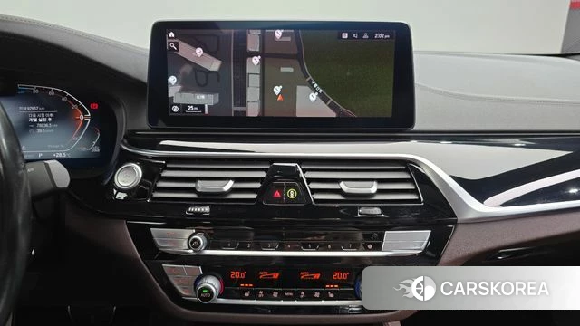 BMW 5 Series (G30) 2021 Белый из Кореи, фото 3