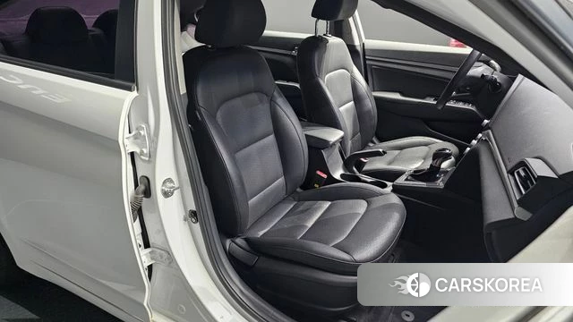 Hyundai The New Avante AD 2019 Белый из Кореи, фото 3