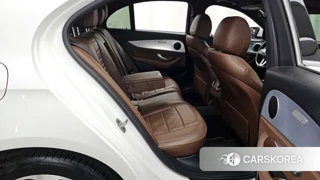 Mercedes-Benz E-Class W213 2020 Белый из Кореи, фото 3