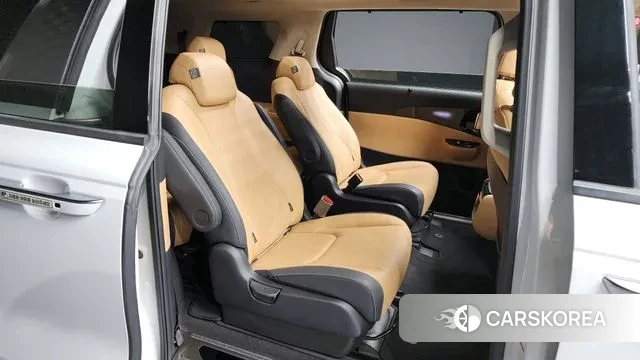 Kia Carnival 4th generation 2023 Белый из Кореи, фото 3