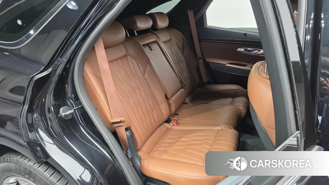 Genesis GV70 2022 Черный из Кореи, фото 3