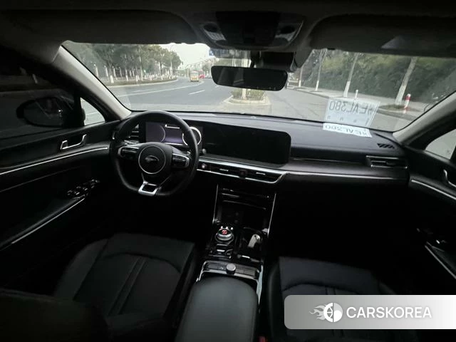 Kia K5 2021 Черный из Китая, фото 3