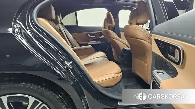 Mercedes-Benz E-Class W214 2025 Черный из Кореи, фото 3