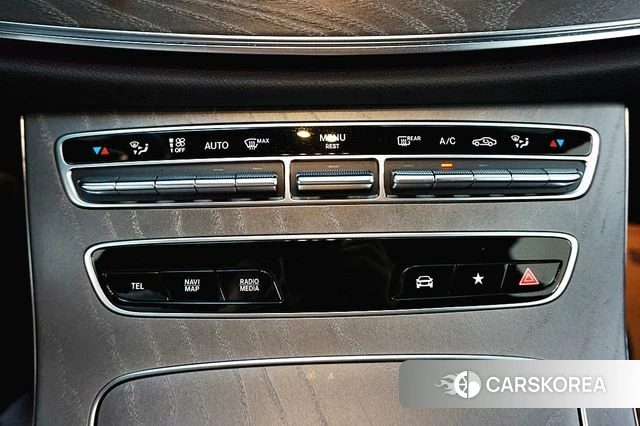 Mercedes-Benz E-Class W213 2021 Черный из Кореи, фото 3