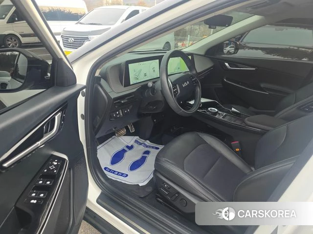 Kia EV6 2022 Белый из Кореи, фото 3