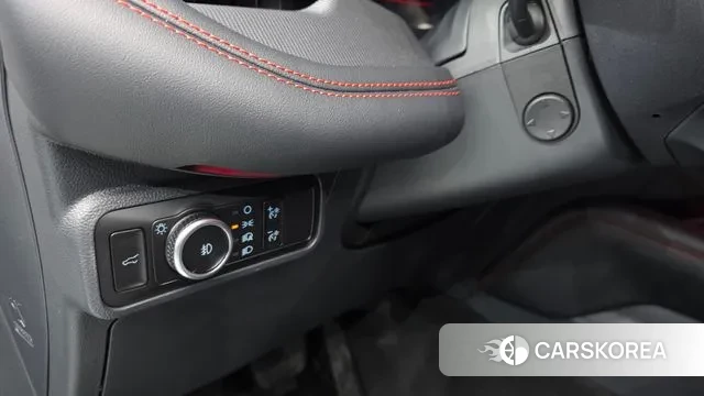 Ford Explorer 6th Generation 2024 Белый из Кореи, фото 3