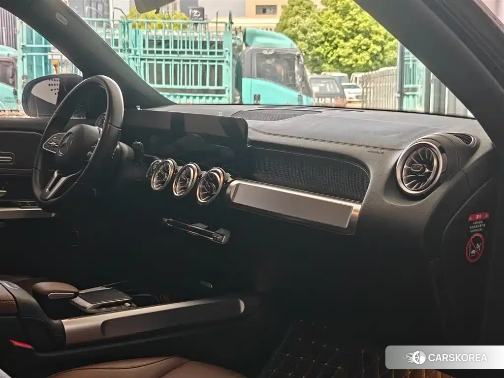 Mercedes-Benz GLB 2023 Черный из Китая, фото 3