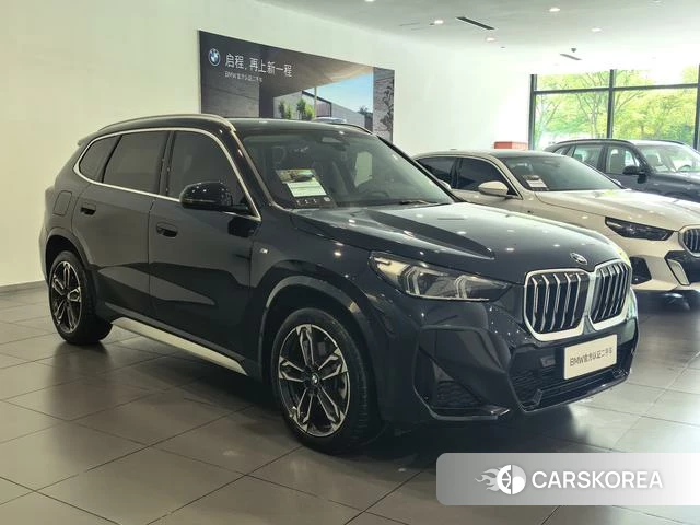 BMW X1 2023 Черный из Китая, фото 3