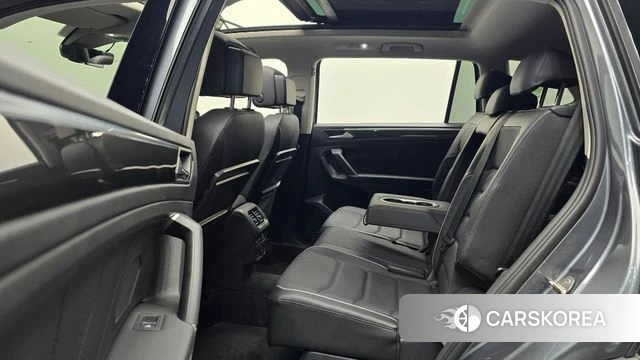 Volkswagen Tiguan Allspace 2020 Серый из Кореи, фото 3