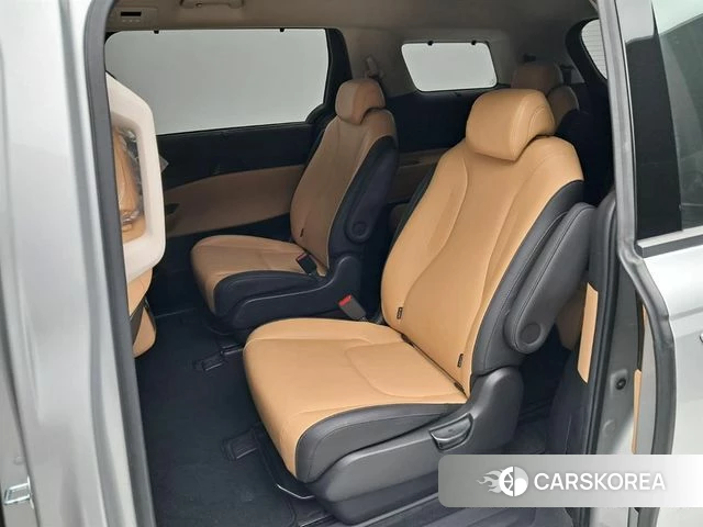 Kia Carnival 4th generation 2021 Серебристо-серый из Кореи, фото 3