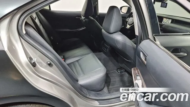 Lexus New IS300 id 2658739 из Кореи 3