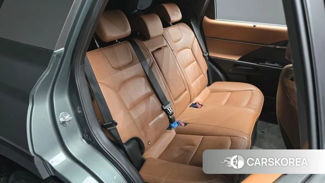 Ssangyong Torres 2023 Темно-зеленый из Кореи, фото 3