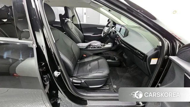 Kia EV6 2021 Черный из Кореи, фото 3