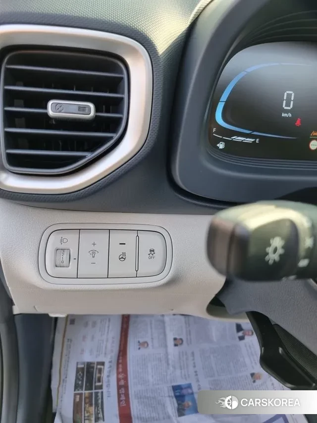 Hyundai Venue 2024 Белый из Кореи, фото 3