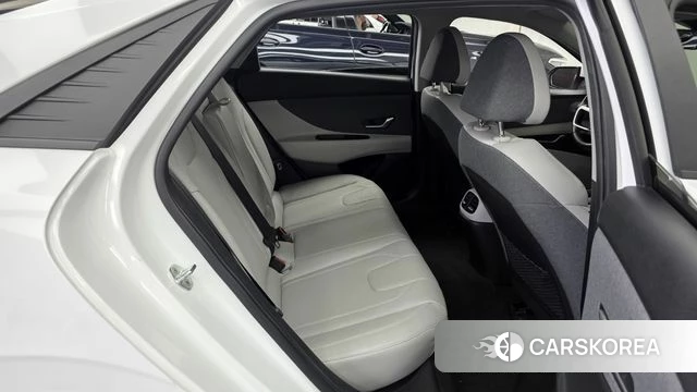 Hyundai Avante (CN7) 2022 Белый из Кореи, фото 3