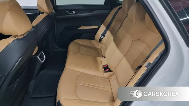 Kia K5 3rd generation 2023 Белый из Кореи, фото 3