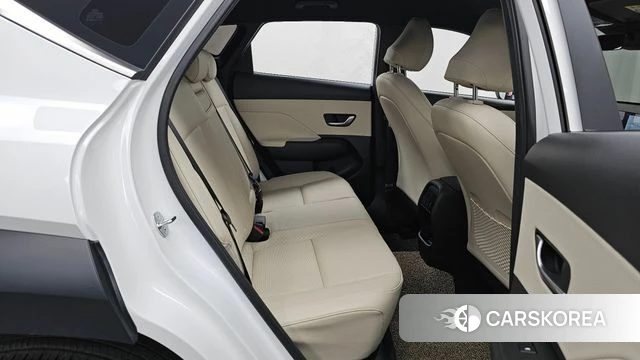 Hyundai Kona (SX2) 2025 Белый из Кореи, фото 3