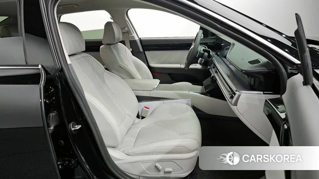 Hyundai Grandeur (GN7) 2023 Черный из Кореи, фото 3