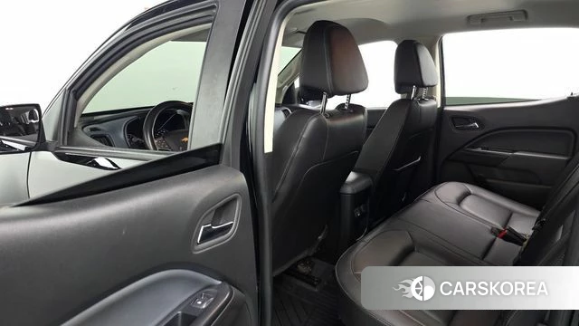 Chevrolet (GM Daewoo) Real New Colorado 2022 Черный из Кореи, фото 3