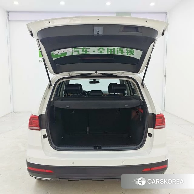 Volkswagen Tuyue 2022 Белый из Китая, фото 3