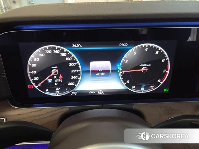 Mercedes-Benz E-Class W213 2020 Черный из Кореи, фото 3