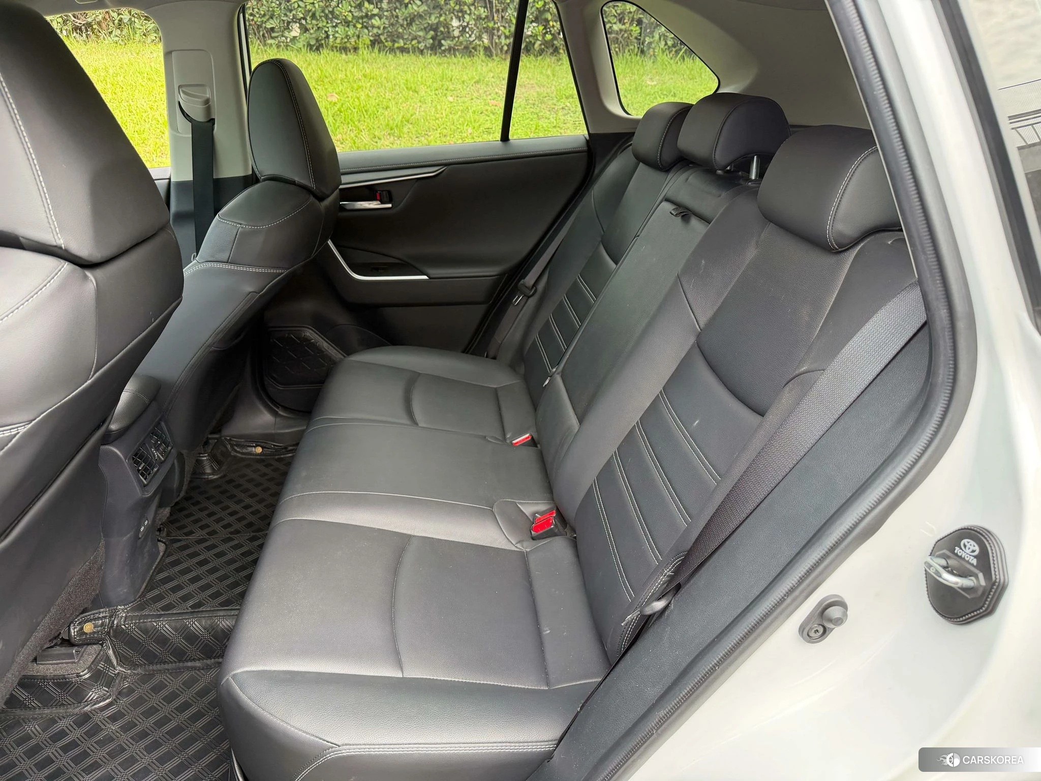 Toyota RAV4 Rongfang 2021 Белый из Китая, фото 3