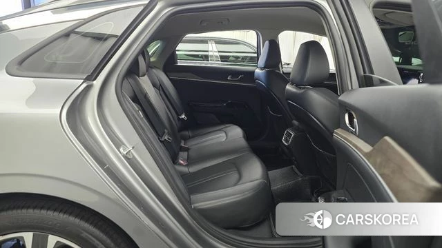 Kia K5 3rd generation 2021 Серебристо-серый из Кореи, фото 3