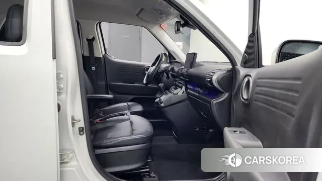 Hyundai Casper 2022 Белый из Кореи, фото 3