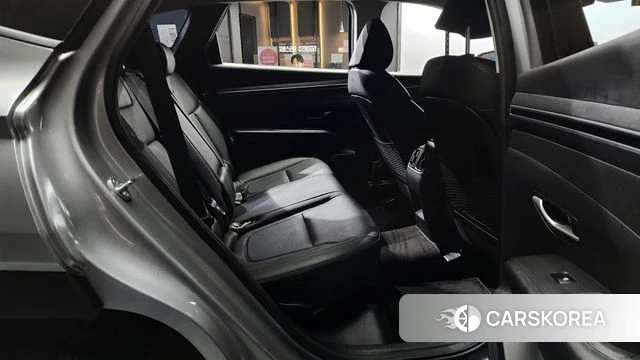 Hyundai Tucson (NX4) 2023 Серебристо-серый из Кореи, фото 3