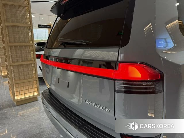 Lexus GX 2025 Темно-серый из Китая, фото 3
