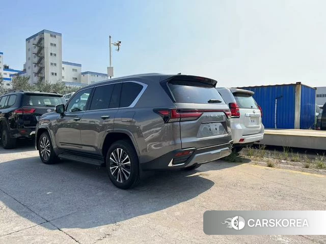 Lexus LX 2024 Темно-серый из Китая, фото 3