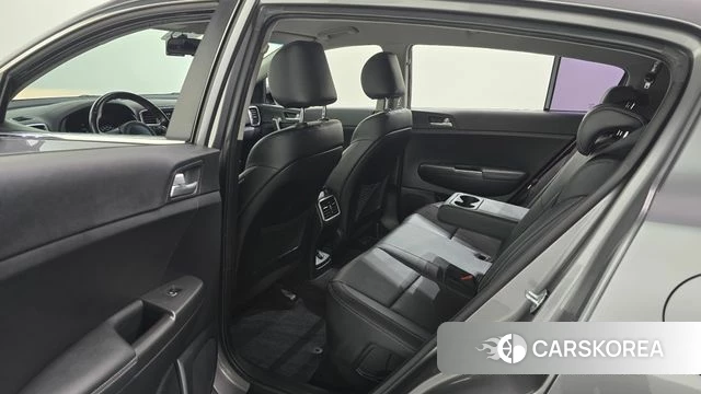 Kia Sportage 4th Generation 2018 Серебристо-серый из Кореи, фото 3