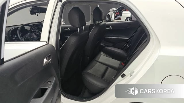 Kia Morning Urban (JA) 2023 Белый из Кореи, фото 3