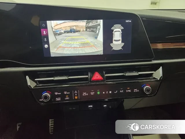 Kia Di Ol Nu Niro 2025 Серый из Кореи, фото 3