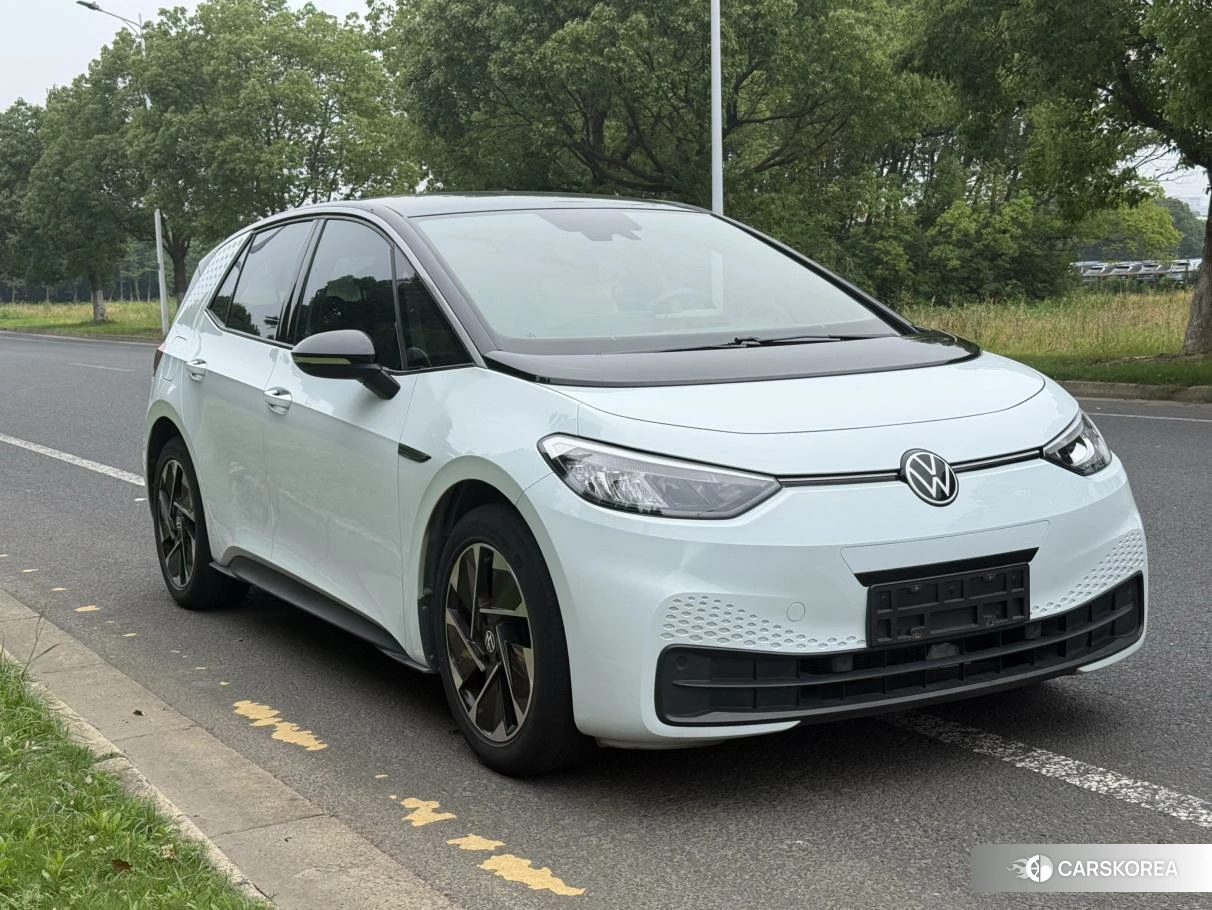 Volkswagen ID.3 2023 Белый из Китая, фото 3