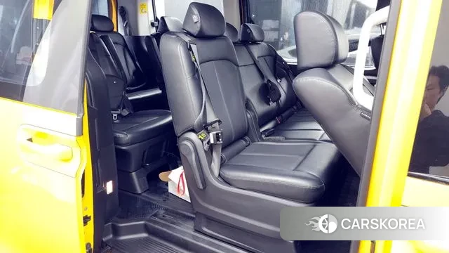 Hyundai Staria 2021 Желтый из Кореи, фото 3