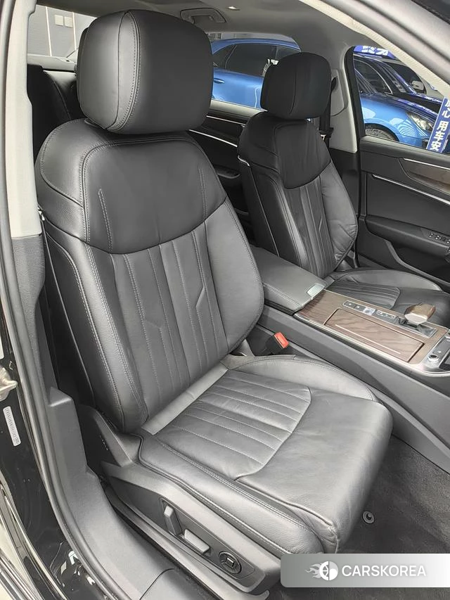 Audi A6L 2022 Черный из Китая, фото 3