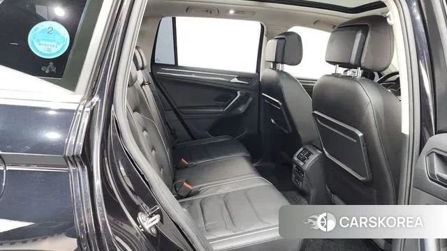 Volkswagen Tiguan second Generation 2019 Черный из Кореи, фото 3
