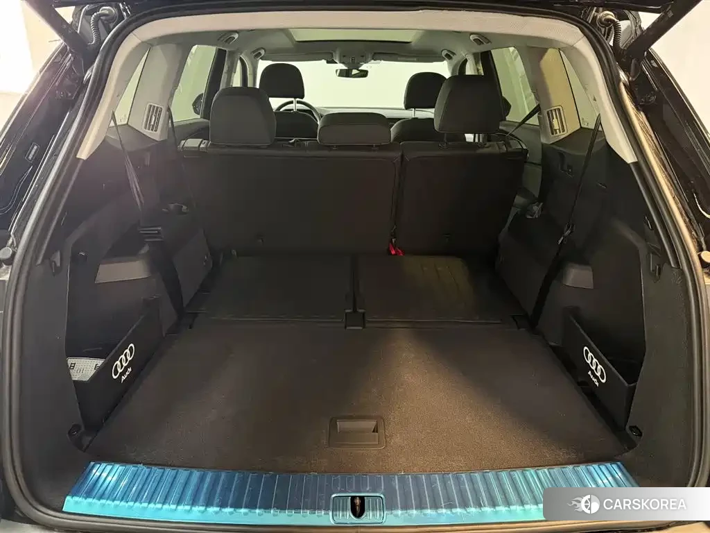 Audi Q6 2025 Черный из Китая, фото 3