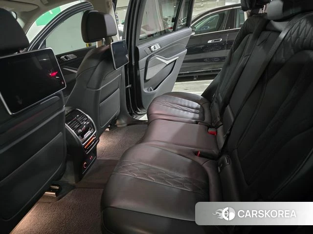 BMW X7 (G07) 2021 Черный из Кореи, фото 3