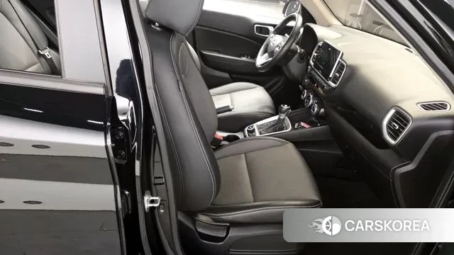 Hyundai Venue 2019 Черный из Кореи, фото 3