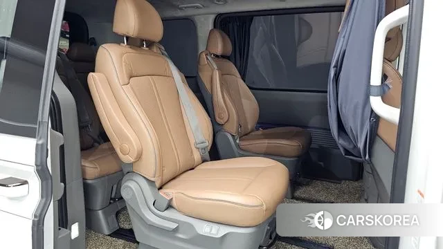 Hyundai Staria 2022 Белый из Кореи, фото 3