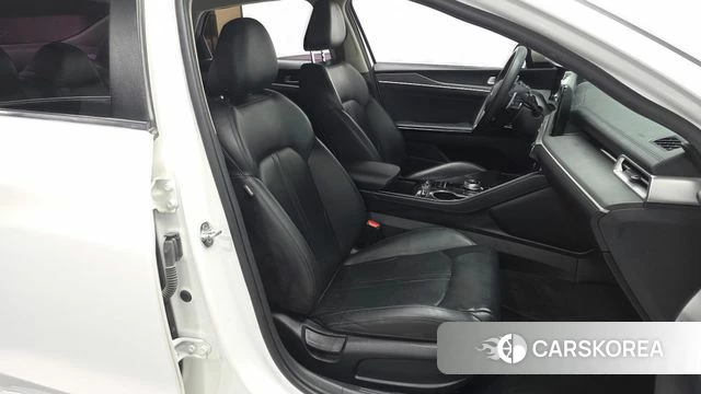 Kia K5 3rd generation 2021 Белый из Кореи, фото 3