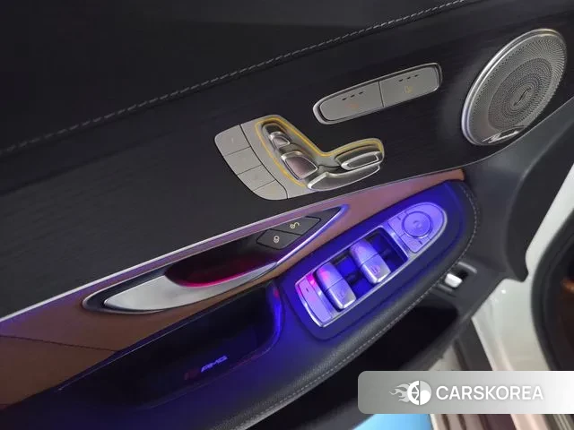 Mercedes-Benz GLC-Class X253 2023 Белый из Кореи, фото 3