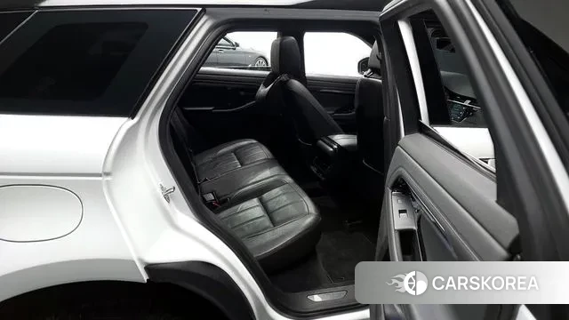 Land Rover Range Rover Evoque 2nd Generation 2022 Белый из Кореи, фото 3