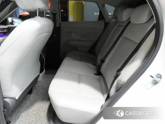 Hyundai Kona (SX2) 2024 Белый из Кореи, фото 3