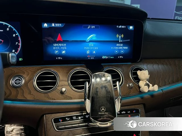 Mercedes-Benz E-Class W213 2022 Белый из Кореи, фото 3