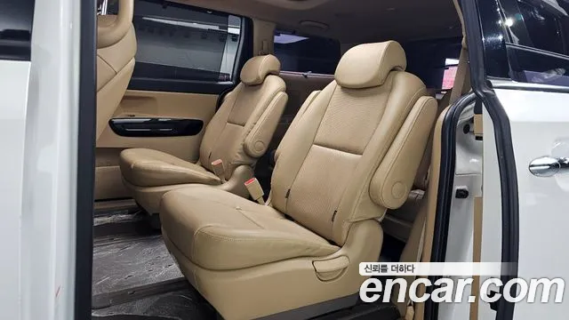Kia All New Carnival 2018 Белый из Кореи, фото 3