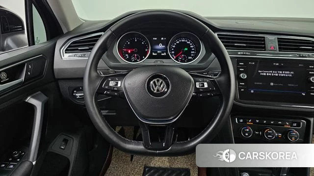 Volkswagen Tiguan second Generation 2018 Черный из Кореи, фото 3